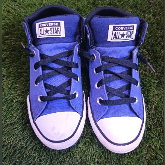 EUC! Boys Mid Converse - Picture 2 of 10